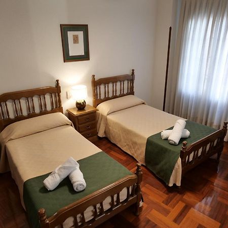 Hostal Cristina Estella Buitenkant foto