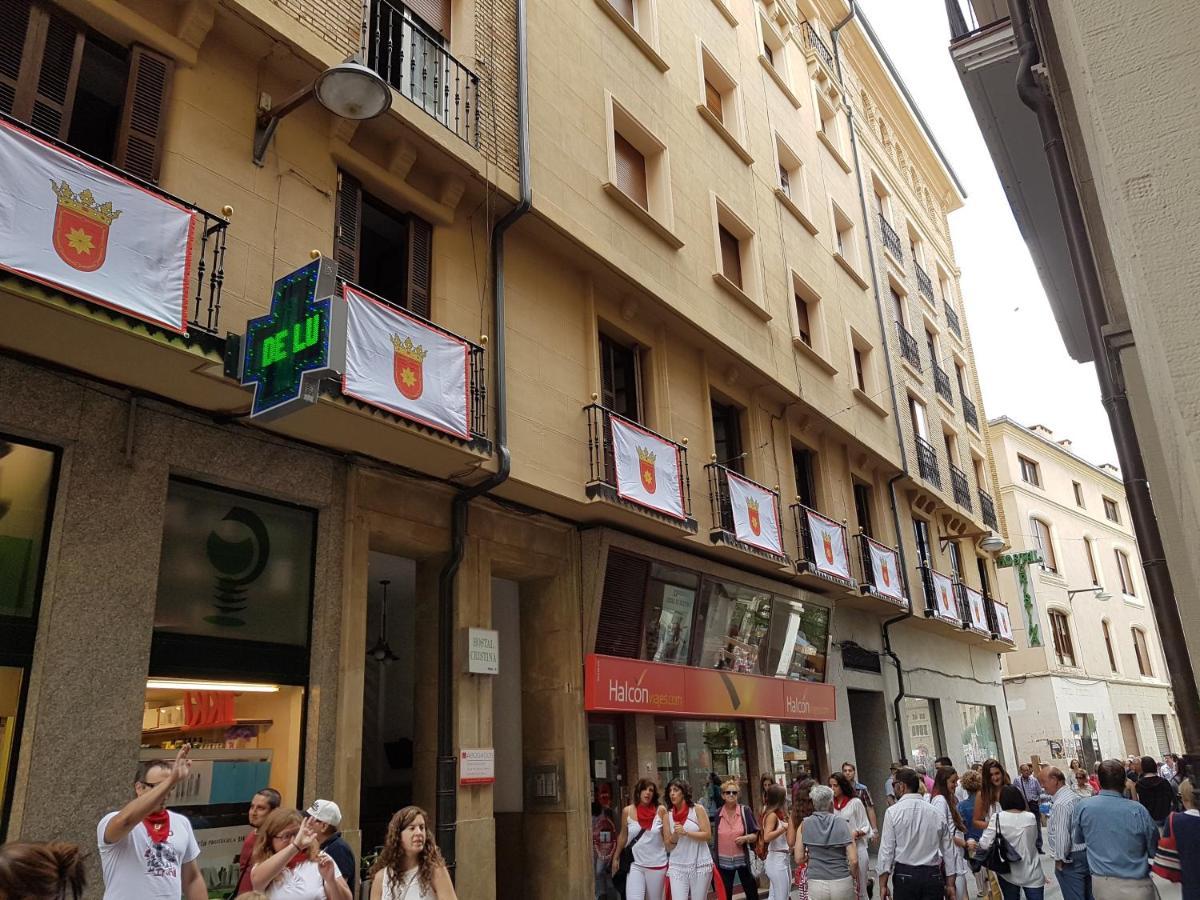 Hostal Cristina Estella Buitenkant foto